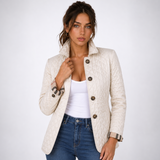 Carlena | Elegancka Pikowana Kurtka o Taliowanym Kroju