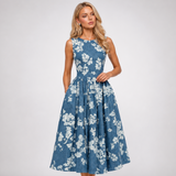 Carlena | Elegancka Sukienka Midi w Kwiaty z Rozkloszowanym Dołem
