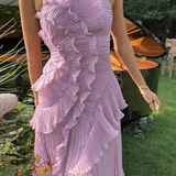 Carlena | Elegancka plisowana sukienka maxi z falbanami