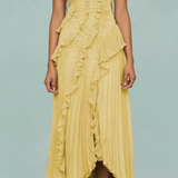 Carlena | Elegancka plisowana sukienka maxi z falbanami