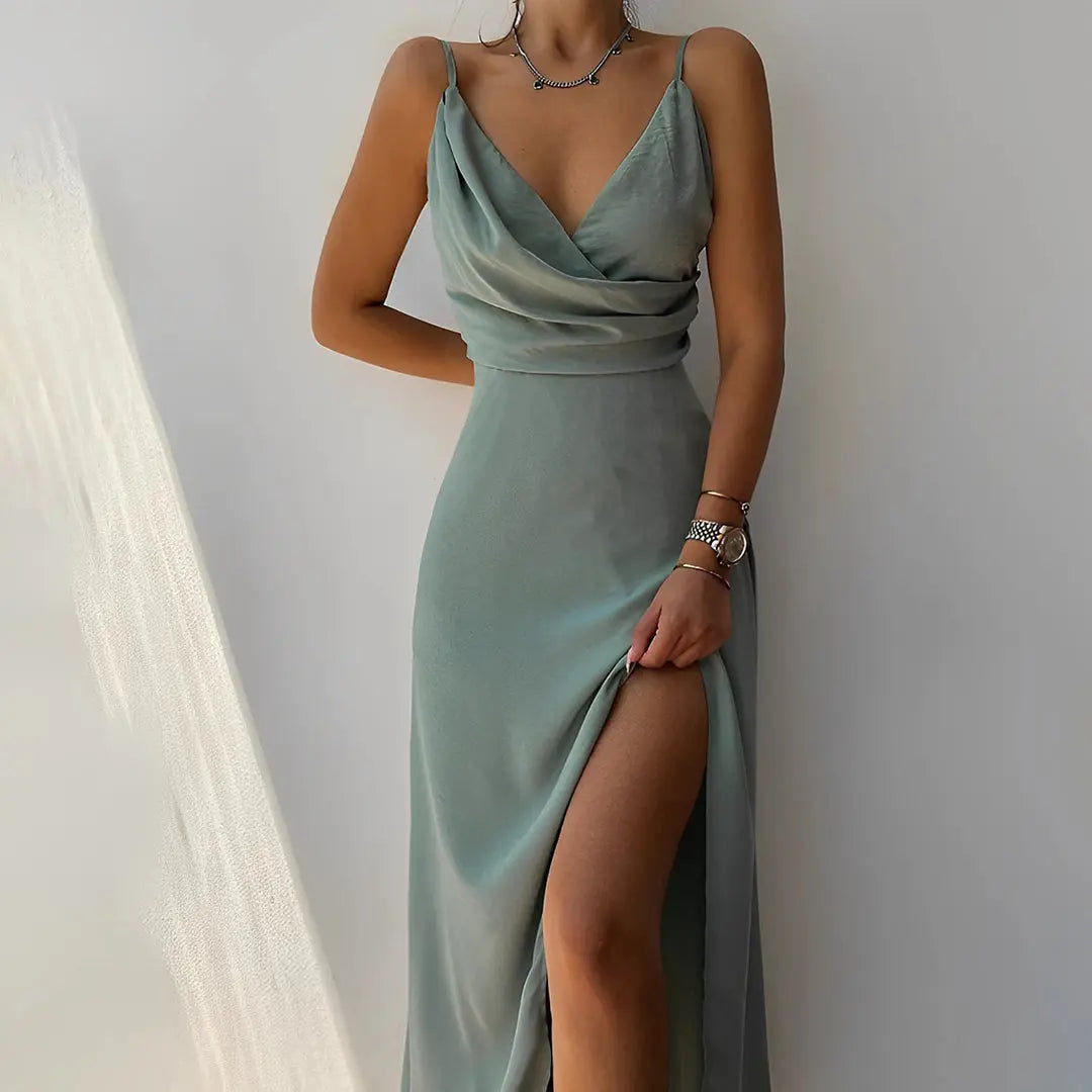 Carlena | Elegancka sukienka z dekoltem w serek o klasycznym kroju | Izabela