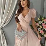 Carlena | Elegancka Sukienka Midi z Dekoltem V