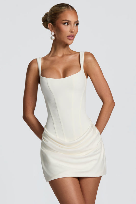 Carlena | Elegancka sukienka mini z gorsetem i marszczeniem