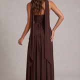 Carlena | Elegancka Sukienka Maxi Bez Ramiączek z Wysokim Rozcięciem i Szalem