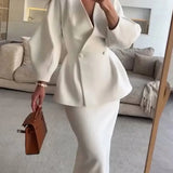 Carlena | Elegancki Komplet ze Spódnicą i Marynarką z Bufiastymi Rękawami