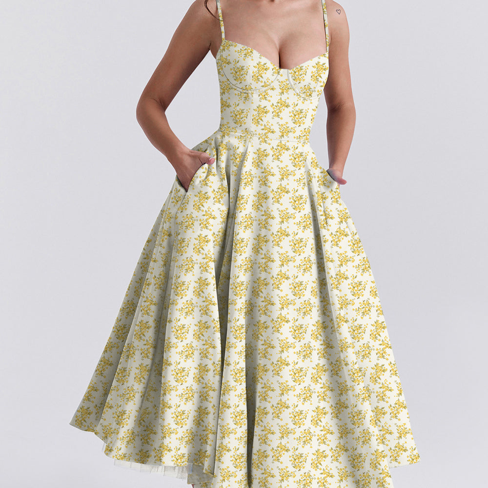 Carlena | Sukienka maxi podkreślająca talię i modelująca sylwetkę z lekkiego tiulu