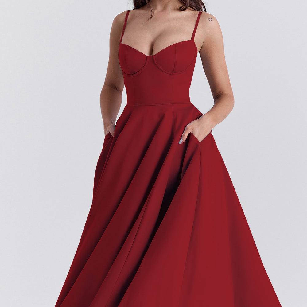 Carlena | Sukienka maxi podkreślająca talię i modelująca sylwetkę z lekkiego tiulu