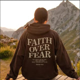Carlena | Bluza damska z nadrukiem Faith Over Fear z kapturem