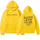 Carlena | Bluza damska z nadrukiem Faith Over Fear z kapturem