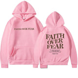 Carlena | Bluza damska z nadrukiem Faith Over Fear z kapturem