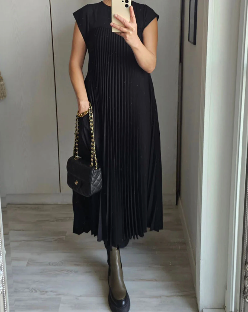 Carlena | Elegancka plisowana sukienka midi z kieszeniami