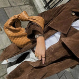 Carlena | Elegancki damski płaszcz trench z zamszu łączący styl i komfort | Ella