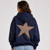 Carlena | Bluza z Kapturem z Motywem Gwiazdy w Panterkę