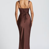 Carlena | Elegancka satynowa suknia maxi z kwadratowym dekoltem