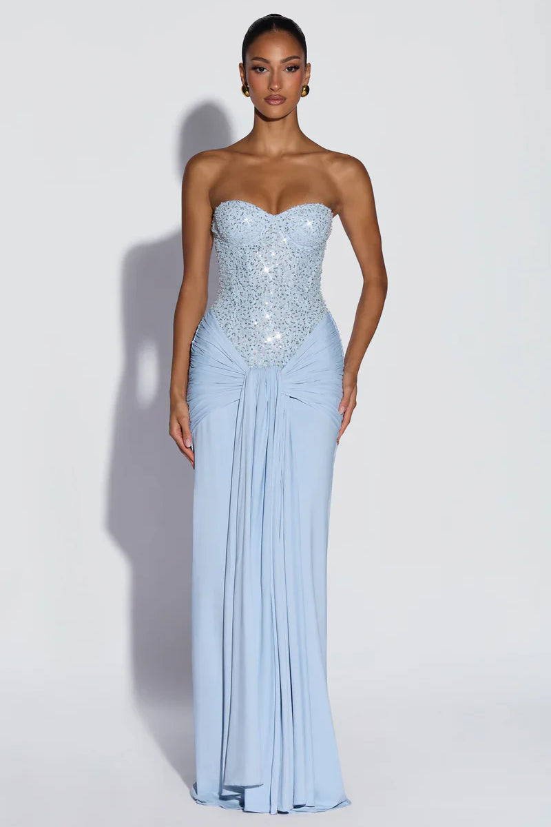 Carlena | Elegancka sukienka maxi z gorsetem zdobionym koralikami