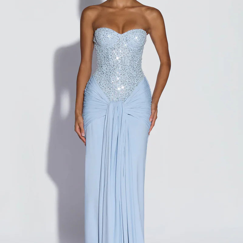 Carlena | Elegancka sukienka maxi z gorsetem zdobionym koralikami