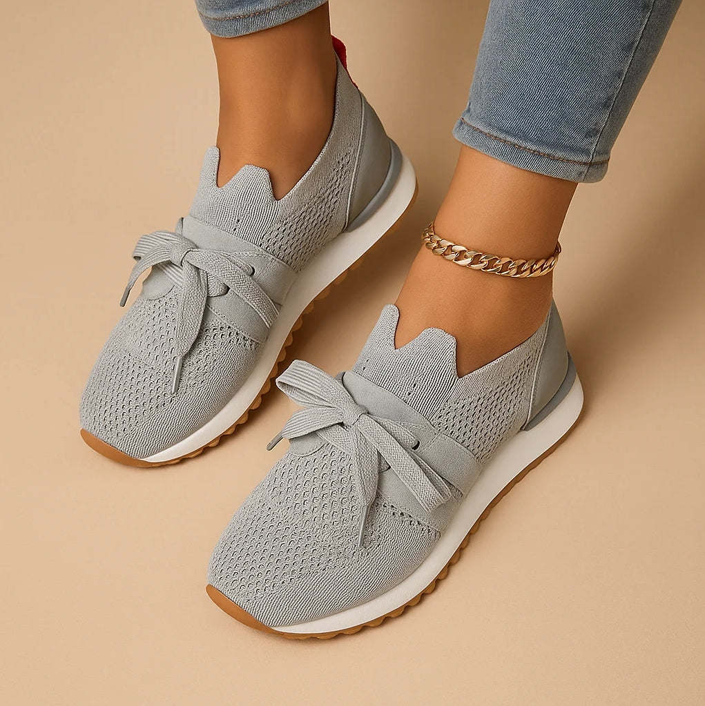 Carlena | Casualowe sneakersy damskie ze sznurowaniem i miękką wkładką | Zofia