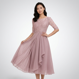 Carlena | Elegancka Sukienka Midi z Koronkową Górą i Rękawem 3/4