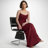 Carlena | Elegancka Satynowa Sukienka Maxi z Gorsetem i Drapowaniem