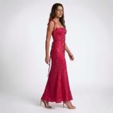 Carlena | Elegancka Żakardowa Sukienka Maxi w Kwiatowy Wzór z Wiązanymi Ramiączkami