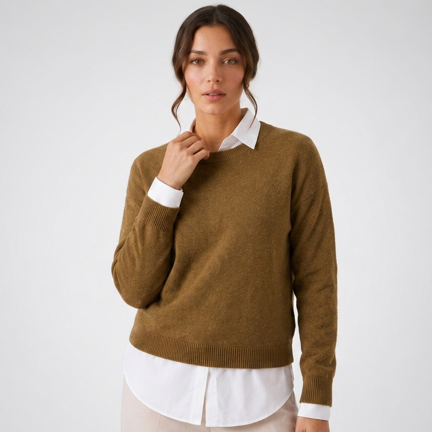 Carlena | Damski sweter wełniany o eleganckim kroju i minimalistycznym wykończeniu | Jolanta