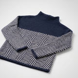 Carlena | Sweter Oversize z Golfem i Wzorem Chevron