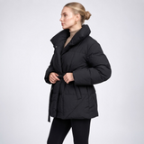 Carlena | Krótka Kurtka Puffer z Paskiem i Stójką