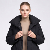 Carlena | Krótka Kurtka Puffer z Paskiem i Stójką
