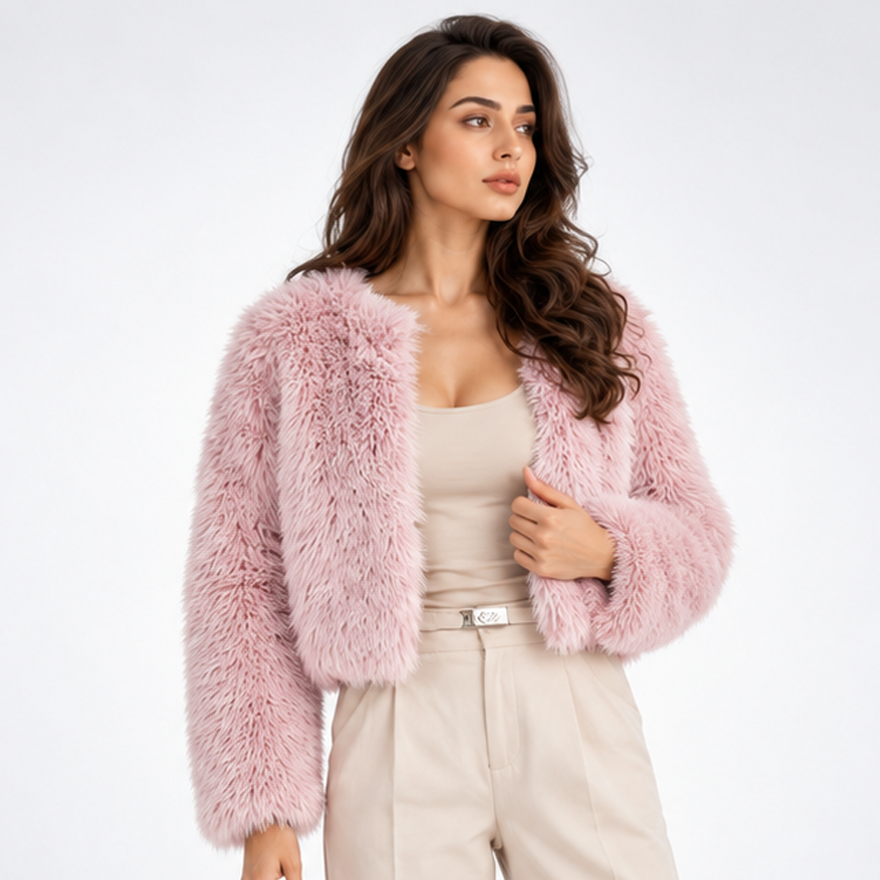Carlena | Krótka Kurtka z Puszystego Sztucznego Futra