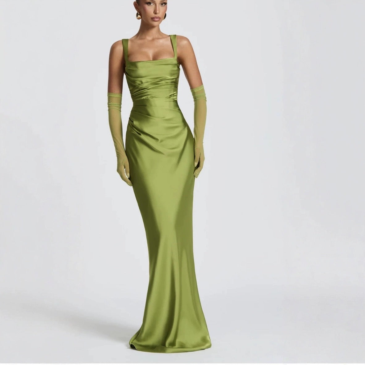 Carlena | Elegancka sukienka maxi z kwadratowym dekoltem