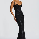 Carlena | Elegancka sukienka maxi z kwiatowym haftem 3D