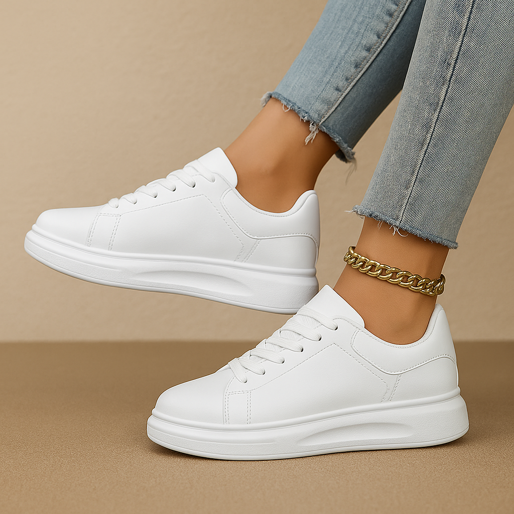 Carlena | Białe skórzane sneakersy damskie o minimalistycznym designie | Natalia